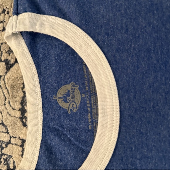 3 Lot Disney print t shirts Minnie Mouse, Mickey Mouse marvel, woman’s size S-M - Picture 4 of 10